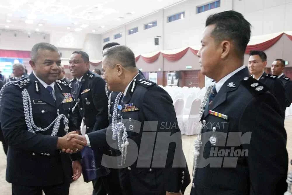 Ayob Khan ketika majlis serah terima tugas di Pusat Latihan Polis (Pulapol) Kuala Lumpur.