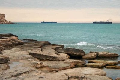 Laut Kaspia terletak antara Iran, Rusia dan beberapa negara Asia Tengah.