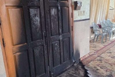 Sebahagian masjid di Kur, Tulkarm yang musnah akibat perbuatan vandalisme puak pelampau Yahudi. Foto: Agensi