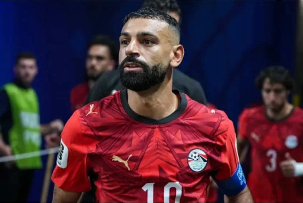 Mohamed Salah diberi tempoh 24 jam untuk membuat keputusan mengenai tawaran kontrak selama dua tahun.