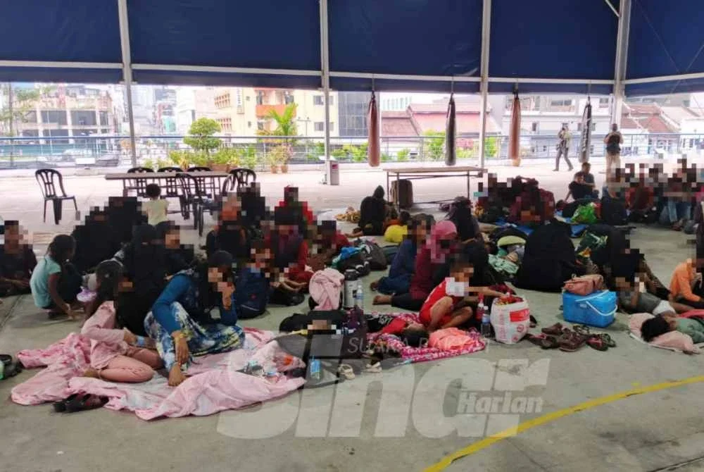 Seramai 113 pelarian termasuk 110 etnik Rohingya yang ditempatkan sementara di Ibu Pejabat Polis Kontinjen (IPK) Kuala Lumpur.
