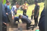Anggota FRAM bersama pasukan bomba memberikan bantuan pernafasan secara berterusan selama hampir satu jam sementara menunggu ketibaan pasukan perubatan. Foto Bomba Perak