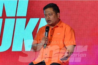 Mohd Hasbie pada program Berani Semuka Sinar Harian bertajuk 'Seteru Jadi Kawan, Kawan Jadi Seteru: Politik Matang atau Huru-Hara' dihoskan oleh Ismail Adnan pada Selasa. Foto: ASRIL ASWANDI SHUKOR