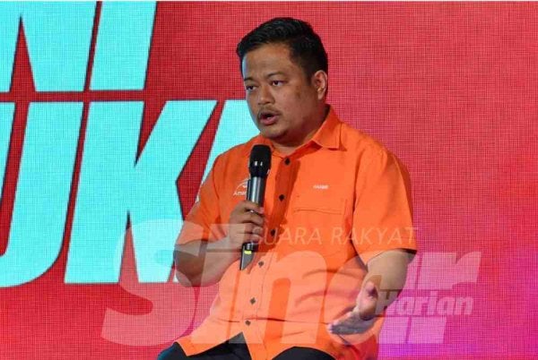 Mohd Hasbie pada program Berani Semuka Sinar Harian bertajuk 'Seteru Jadi Kawan, Kawan Jadi Seteru: Politik Matang atau Huru-Hara' dihoskan oleh Ismail Adnan pada Selasa. Foto: ASRIL ASWANDI SHUKOR