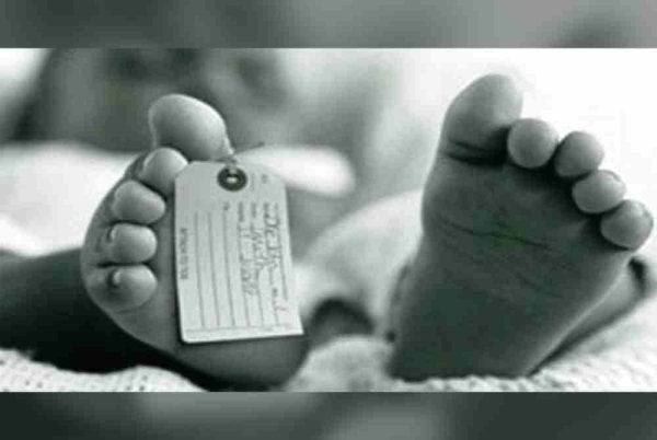 Dalam pemeriksaan susulan, penyiasat menemukan sisa rangka empat lagi bayi yang disimpan di dalam kotak, menurut pendakwa raya. Gambar hiasan 