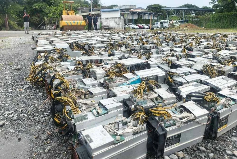 Kesemua mesin perlombongan bitcoin yang dilupuskan dianggarkan bernilai RM1.6 juta berdasarkan nilai pasaran semasa ketika dirampas