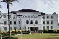 Istana Negeri Sembilan menghargai kerjasama semua pihak dalam memastikan institusi diraja terus dihormati dan dipelihara daripada sebarang salah tafsir atau eksploitasi bagi kepentingan mana-mana pihak. Gambar fail