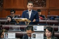 Syed Ibrahim ketika pertanyaan-pertanyaan bagi jawab lisan sempena Mesyuarat Kedua, Penggal Kelima Parlimen Kelima Belas, Sidang Dewan Negara di Bangunan Parlimen pada Rabu. Foto Bernama