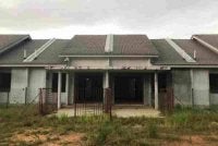 Sebanyak 303 projek perumahan swasta dikategorikan sebagai projek sakit di Semenanjung Malaysia setakat 30 Jun lepas, melibatkan 43,288 unit rumah dengan nilai pembangunan kasar RM40.25 bilion. Gambar hiasan 