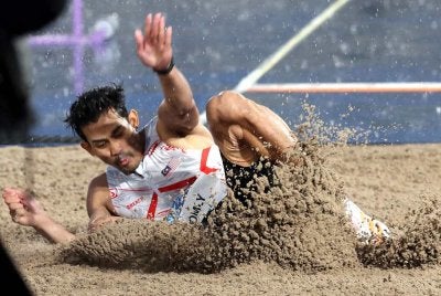 Aksi Abdul Latif pada acara lompat jauh lelaki kategori T20 di temasya Sukan Komanwel Glasgow 2026 di Stadium Scotstoun. Foto Bernama
