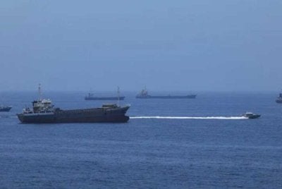 Jika Oman tidak menerima cadangan Iran, Selat Hormuz akan kekal ditutup. Foto Anadolu Ajansi
