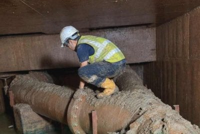 Kira-kira 34,000 akaun pengguna di empat jajahan dijangka berdepan gangguan bekalan air akibat kebocoran paip air utama di Sungai Bagan.
Foto AKSB