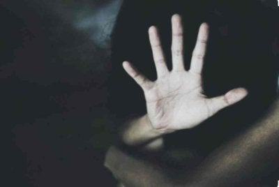 Seorang kanak-kanak perempuan dipercayai meninggal dunia selepas dicederakan ketika bapanya hilang kawalan akibat berang mangsa terkencing.- Gambar hiasan