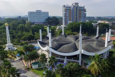 Khutbah turut meminta masyarakat memelihara kesejahteraan dengan mentaati perintah ALLAH SWT. - Foto: Facebook Majlis Agama Islam Negeri Sembilan