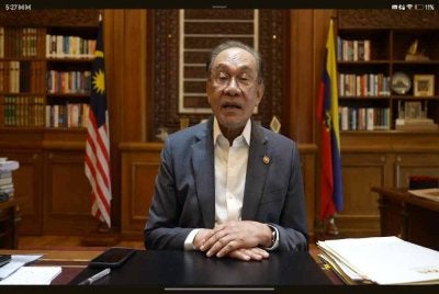 Anwar menzahirkan penghargaan terhadap peranan Sinar Harian sebagai medium penyampaian maklumat dan pengkritik yang membina sempena ulang tahun ke-20.
