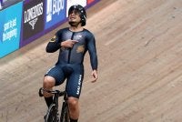 Azizulhasni berjaya merangkul pingat emas dalam perlumbaan akhir acara keirin lelaki di temasya Sukan Komanwel Glasgow 2026 di Sir Chris Hoy Velodrome pada Sabtu. Foto Bernama