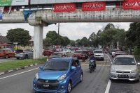 Aliran trafik di sekitar bandar Seremban menuju arah selatan kelihatan sesak pada Hari Pengundian PRN Negeri Sembilan, Sabtu. Foto Bernama