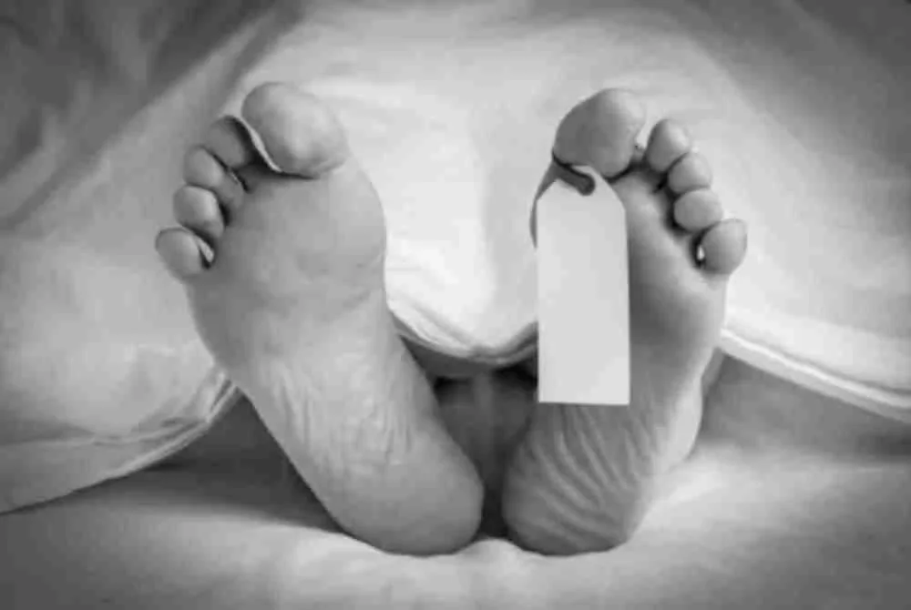 Mayat seorang lelaki tanpa identiti ditemukan terapung di perairan Tanjung Hantu, Pulau Pangkor, semalam - Gambar hiasan