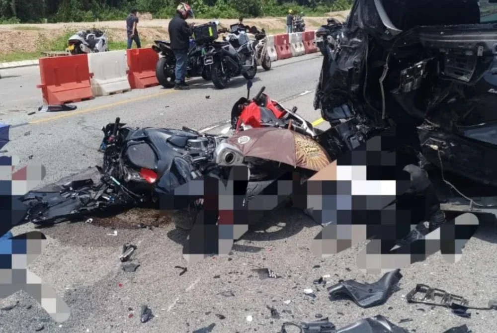 Penunggang motosikal warga Singapura maut selepas melanggar sebuah Toyota Vellfire di KM 44.6, Lebuhraya PLUS arah Selatan dekat Kulai pada Ahad.