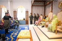 Mohamad Nizar dilantik sebagai Orang Kaya Indera Shahbandar ada Istiadat Pengurniaan Darjah-Darjah Kebesaran dan Pingat-Pingat Negeri Pahang Darul Makmur sempena Memuliakan Ulang Tahun Hari Keputeraan Ke-67 Kebawah Duli Paduka Baginda Sultan Pahang di Istana Abdulaziz, Kuantan. Foto FB Nizar