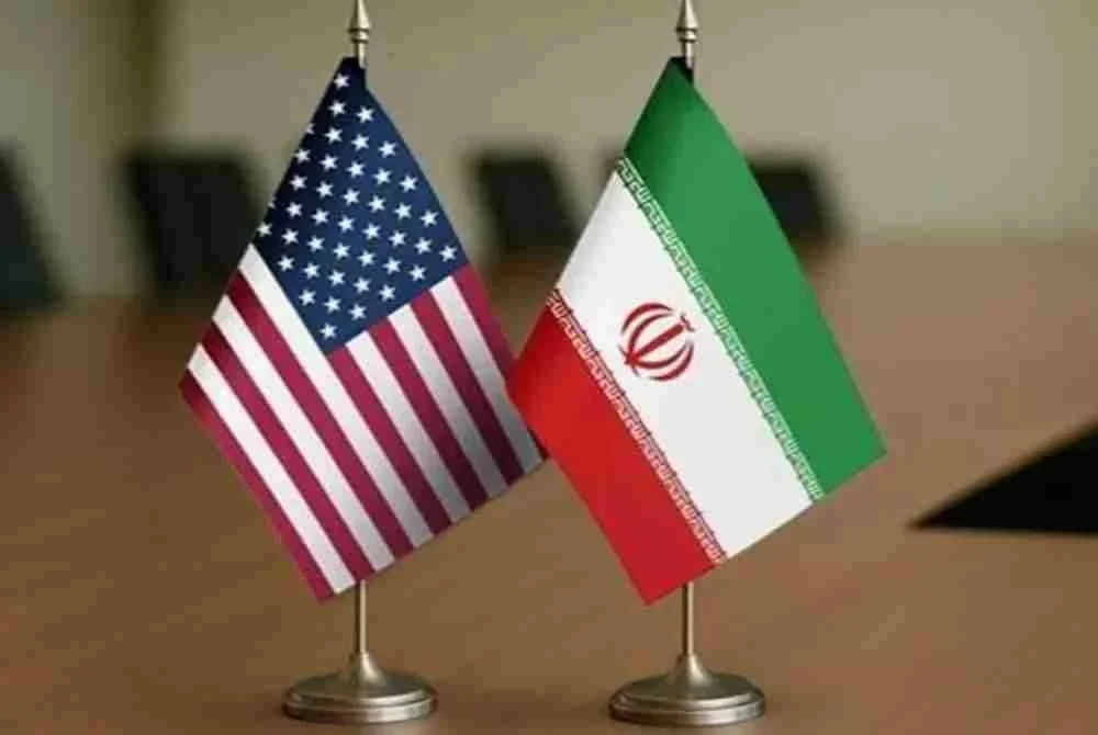 Iran menyatakan ia tidak mengadakan rundingan dengan AS dan sedang bekerjasama dengan Oman untuk mewujudkan "laluan sementara" di Selat Hormuz bagi memastikan pelayaran selamat di laluan air strategik itu. Gambar Anadolu