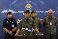 Ketua Pengarah Agensi Kawalan dan Perlindungan Sempadan Malaysia (AKPS), Datuk Seri Mohd Shuhaily Mohd Zain bercakap pada sidang media di Lapangan Terbang Antarabangsa Kuala Lumpur (KLIA) hari ini. Foto BErnama