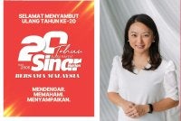 Hannah (kanan) menyifatkan perjalanan dua dekad Sinar Harian sebagai satu pencapaian yang mencerminkan komitmen akhbar itu dalam membina kepercayaan masyarakat, menyampaikan berita dan mempertahankan kebenaran.