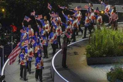 Anwar mengucapkan tahniah kepada seluruh kontinjen Malaysia atas semangat juang dan prestasi membanggakan yang dipamerkan pada Sukan Komanwel Glasgow 2026.