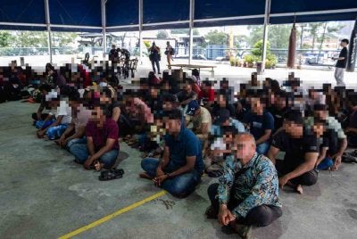 Menurut angka Pesuruhjaya Tinggi Pertubuhan Bangsa-Bangsa Bersatu bagi Pelarian (UNHCR) setakat akhir Februari 2026, Malaysia menempatkan kira-kira 215,600 pelarian dan pemohon suaka berdaftar, termasuk 193,824 orang dari Myanmar. Foto fail Bernama 