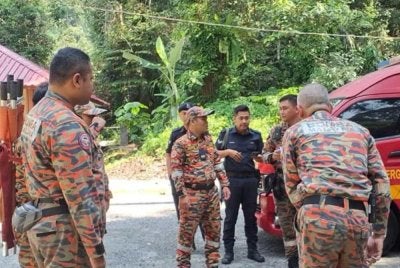 Operasi SAR dimulakan selepas pihak bomba menerima laporan kehilangan mangsa pada jam 2.37 petang. Foto BBP Rawang