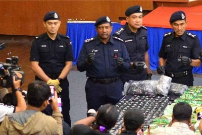 Hussein ketika sidang akhbar di Ibu Pejabat Polis Kontijen (IPK) Selangor pada Selasa.