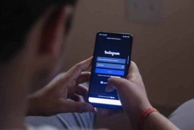 Pengesahan umur hendaklah dilaksanakan menggunakan dokumen rasmi seperti MyKad, pasport, sijil kelahiran atau dokumen lain yang diiktiraf.