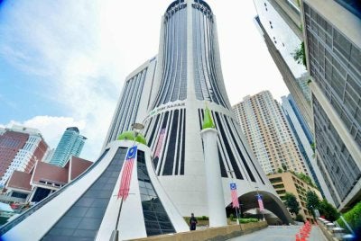 TH telah secara konsisten menunaikan kewajipan membayar zakat bagi pihak pendeposit. Gambar hiasan 