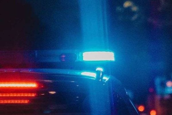 Polis sedang mengesan identiti individu terlibat. 