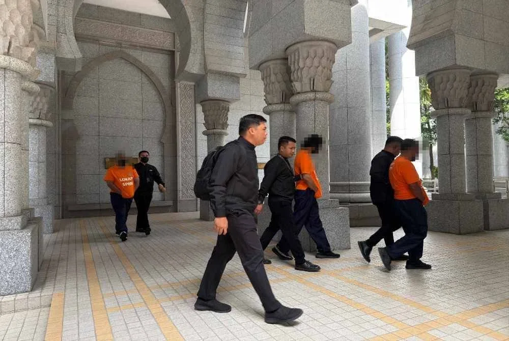 Tiga individu direman lima hari untuk membantusiasatan susulan laporan RCI Tabung Haji. Foto: SPRM