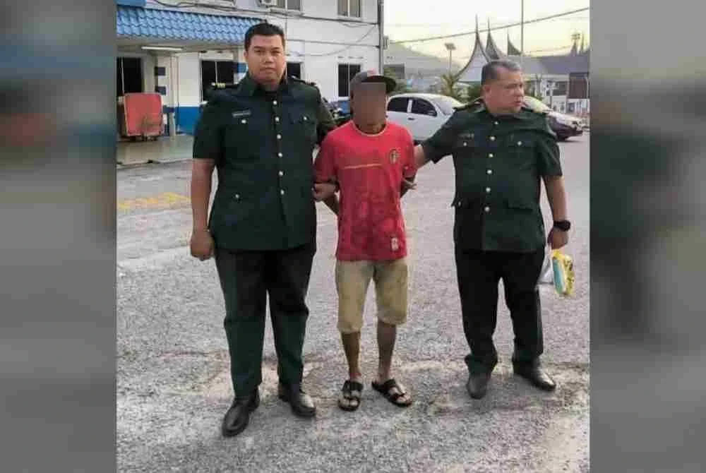 Sajin (tengah) didenda RM7,000 masuk kawasan hutan simpan tanpa kebenaran(sumber: Facebook Jabatan Perhutanan Negeri Sembilan