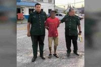 Sajin (tengah) didenda RM7,000 masuk kawasan hutan simpan tanpa kebenaran(sumber: Facebook Jabatan Perhutanan Negeri Sembilan