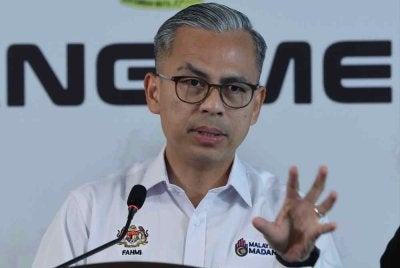 Fahmi ketika sidang media mingguan Kabinet di Menara Komunikasi pada Rabu. Foto Bernama