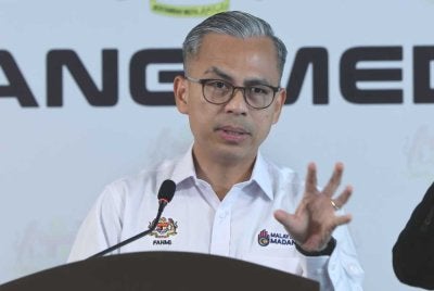 Fahmi ketika sidang media mingguan Kabinet di Menara Komunikasi pada Rabu. Foto Bernama