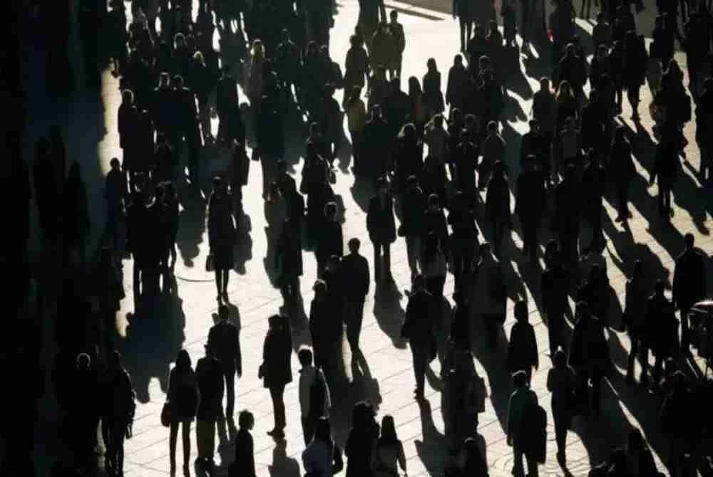 Fenomena confirmation bias iaitu kecenderungan manusia mencari maklumat mengesahkan kepercayaan sedia ada sambil menolak segala bukti bertentangan. Gambar hiasan