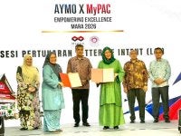 Majlis pendaftaran itu diadakan bersempena program AYMO x MyPAC: Empowering Excellence MARA 2026, yang turut menyaksikan penyerahan Surat Tawaran Tajaan MyPAC kepada pelajar FIA-ACCA serta pelantikan KPM Ayer Molek sebagai salah satu penyedia khidmat latihan MyPAC.
