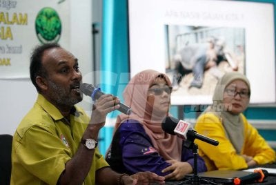 Dari kiri, Santharasekaran Sunramaniam, Norashikin dan Noraini ketika ditemui di Shah Alam pada Khamis. Foto: ROSLI TALIB 