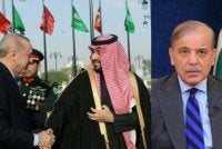 Erdogan (kiri) bersalam dengan Mohammed bin Salman. Gambar kanan: Sharif - Foto Roya News.