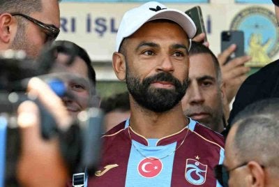 Mohamed Salah tiba di Lapangan Terbang Ataturk Istanbul bagi melengkapkan perpindahannya ke kelab bola sepak Turkiye, Trabzonspor pada 5 Ogos 2026. Foto AFP