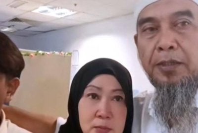 Tangkap layar video terakhir Ismahalil (kanan) sebelum diperintahkan menjalani hukuman penjara serta-merta bermula dari tarikh keputusan dibuat.