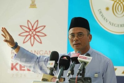 Amirudin semasa sidang akhbar selepas pembentangan RS-2 di DUN Selangor pada Jumaat. Foto: ROSLI TALIB