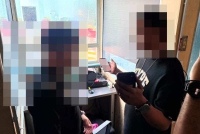 Antara suspek diberkas dalam Op Crack di KSAB, Gelang Patah pada Khamis.