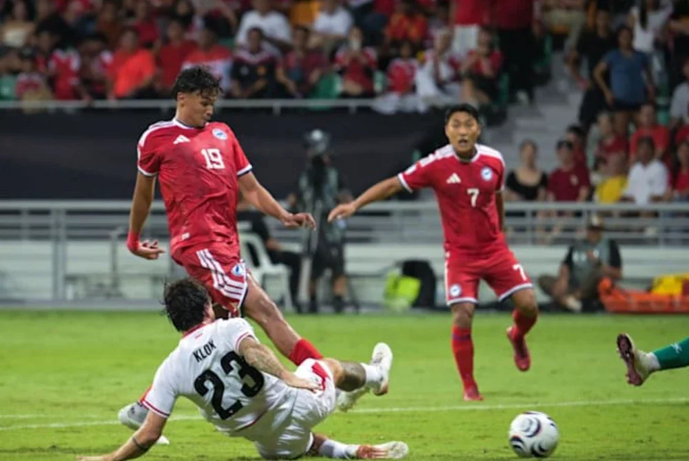 Penyokong Indonesia hentam jurulatih Garuda Penyokong Indonesia hentam jurulatih Garuda
