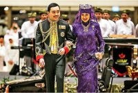 Pengiran Raabi'atul Adawiyyah (kanan) dan Pengiran Muda Abdul Malik