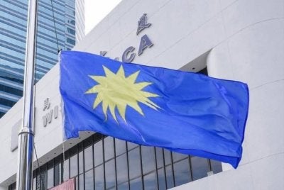 Selepas tiga penggal pilihan raya negeri tanpa satu pun kemenangan di Negeri Sembilan, MCA akhirnya kembali ke Dewan Undangan Negeri. 